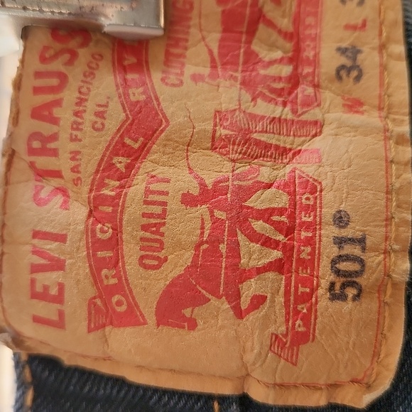 Levis 34/27 button up - Picture 5 of 5